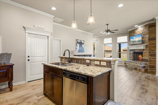3210 Mccoy Lane, Granbury, TX 76049