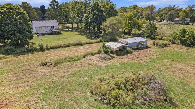 8206 E 235th Street, Peculiar, MO 64078