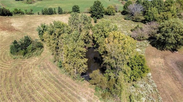 8206 E 235th Street, Peculiar, MO 64078