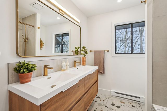 4 Mountain Brook Road, Cornwall, NY 12518