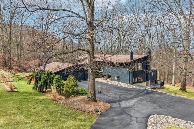 4 Mountain Brook Road, Cornwall, NY 12518