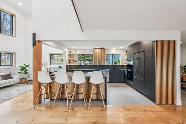 4 Mountain Brook Road, Cornwall, NY 12518