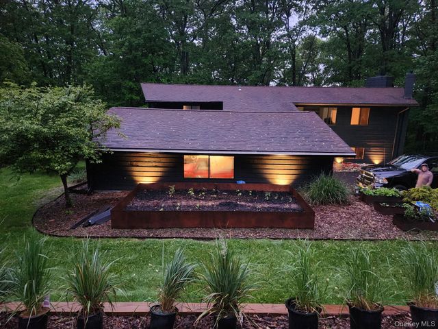 4 Mountain Brook Road, Cornwall, NY 12518