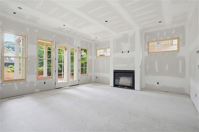 652 Timm Valley Road, Atlanta, GA 30305