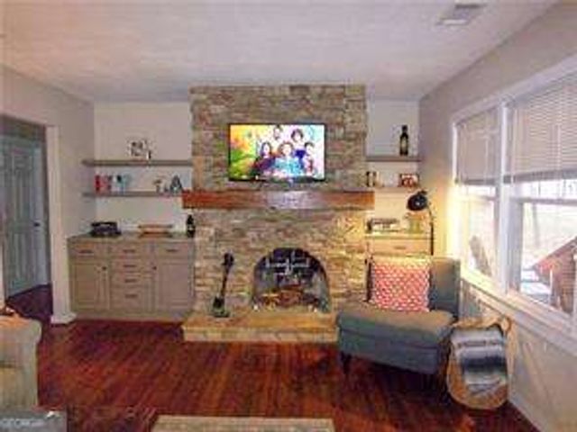 125 King Street, Roswell, GA 30075