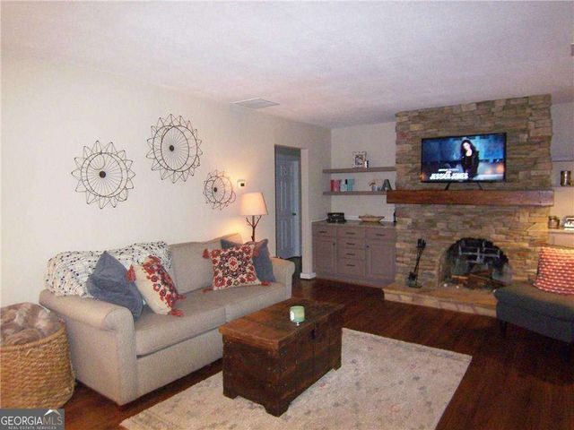 125 King Street, Roswell, GA 30075