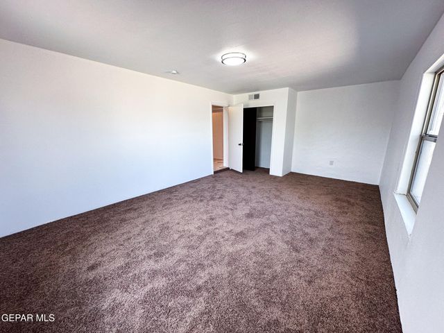 183 Ben Swain Drive, El Paso, TX 79915