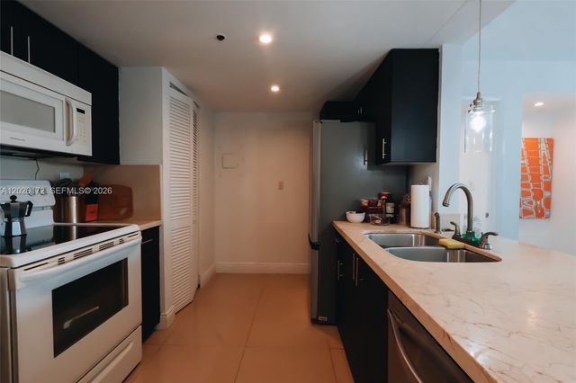 1717 N Bayshore Dr A-1253, Miami, FL 33132