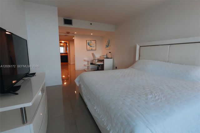 1717 N Bayshore Dr A-1253, Miami, FL 33132