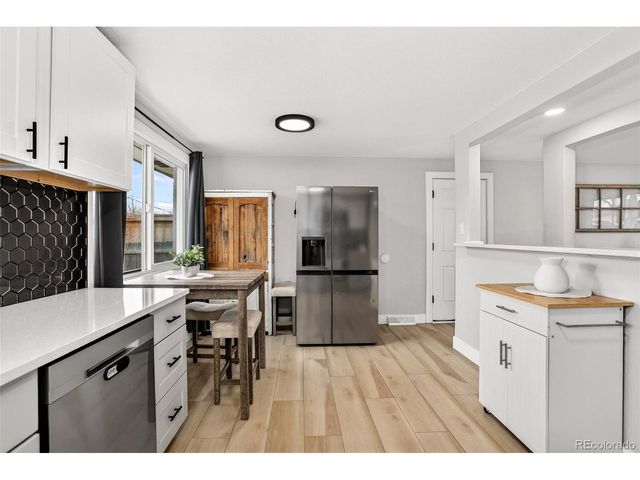 3222 Blackhawk Circle, Aurora, CO 80011