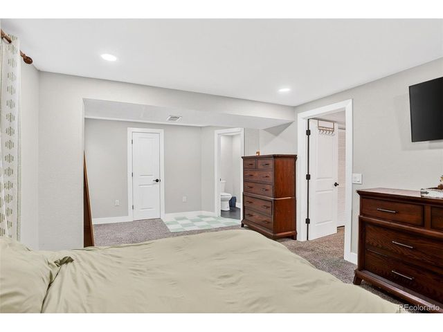 3222 Blackhawk Circle, Aurora, CO 80011