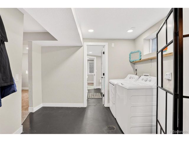 3222 Blackhawk Circle, Aurora, CO 80011