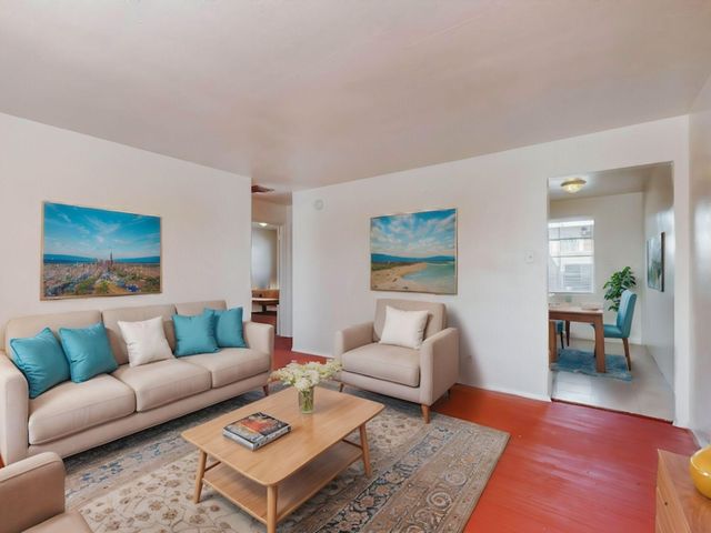 1033 Louisiana Boulevard SE, Albuquerque, NM 87108