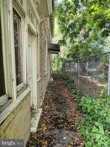 230 N 53RD ST, Philadelphia, PA 19139