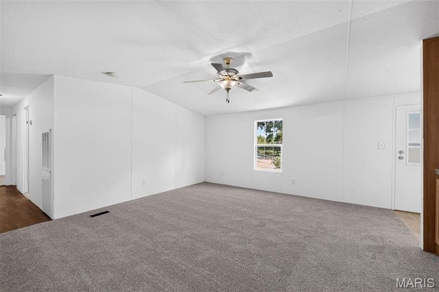 1203 Highway J, Troy, MO 63379