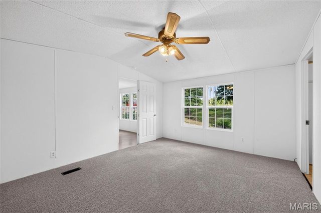1203 Highway J, Troy, MO 63379