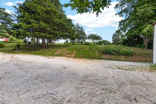1203 Highway J, Troy, MO 63379