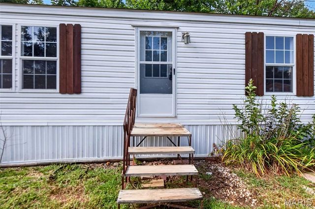 1203 Highway J, Troy, MO 63379