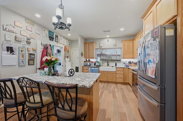 812 Quail Creek Circle, Pottsboro, TX 75076