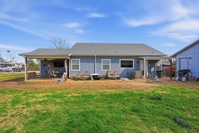 812 Quail Creek Circle, Pottsboro, TX 75076