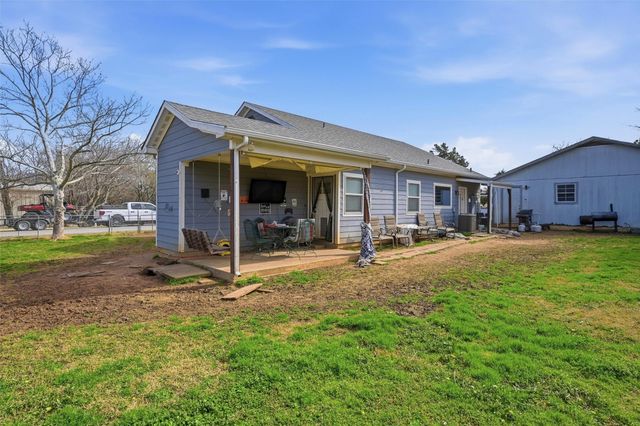 812 Quail Creek Circle, Pottsboro, TX 75076