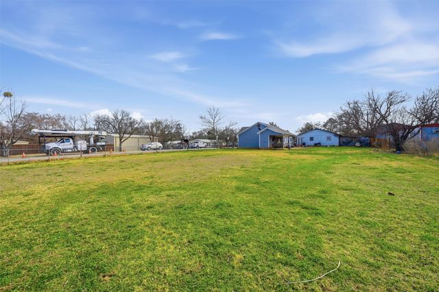 812 Quail Creek Circle, Pottsboro, TX 75076