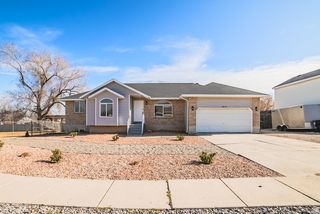 3045 S FERNBUSH DR, Magna, UT 84044