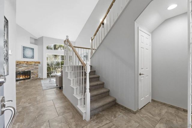 11908 Tivoli Park Row 7, San Diego, CA 92128