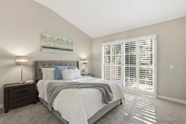 11908 Tivoli Park Row 7, San Diego, CA 92128