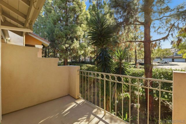 11908 Tivoli Park Row 7, San Diego, CA 92128