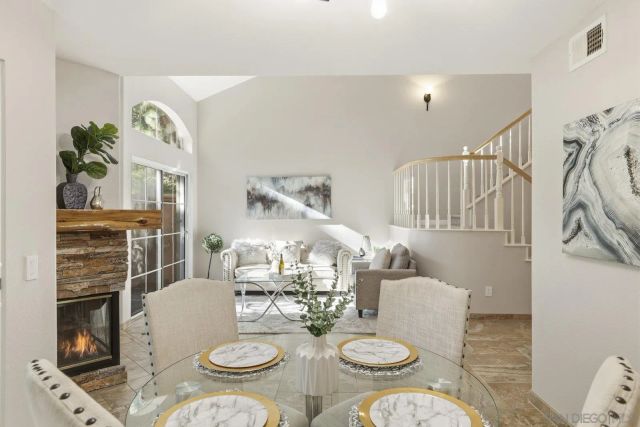 11908 Tivoli Park Row 7, San Diego, CA 92128