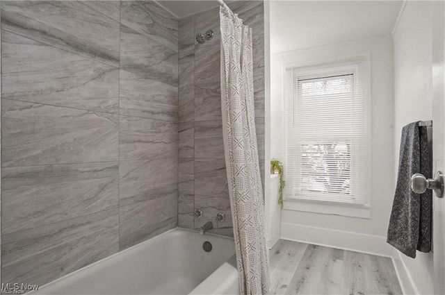 2226 26th Street SW, Akron, OH 44314