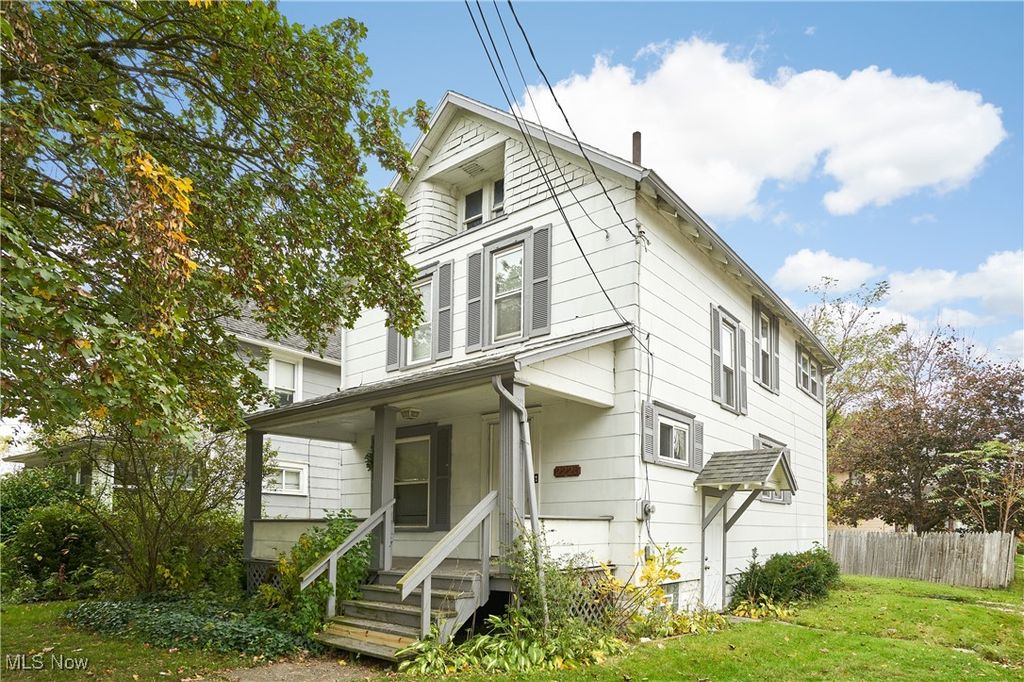 2226 26th Street SW, Akron, OH 44314