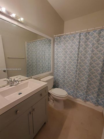1851 NW 96th Ter 6C, Pembroke Pines, FL 33024