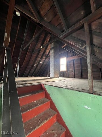 9618 Raymond Avenue, Cleveland, OH 44104