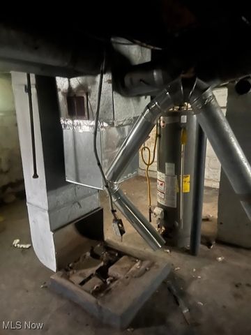 9618 Raymond Avenue, Cleveland, OH 44104