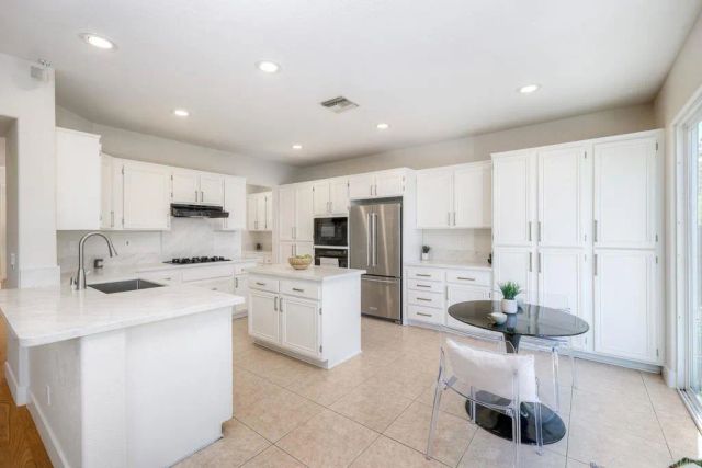 5060 Ciardi Court, Carlsbad, CA 92008