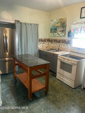 245 Plymouth Street, Toledo, OH 43605