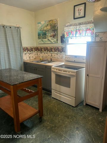 245 Plymouth Street, Toledo, OH 43605