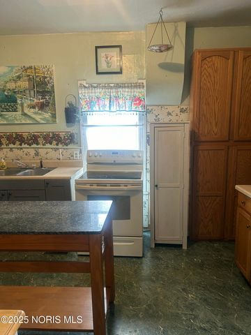 245 Plymouth Street, Toledo, OH 43605