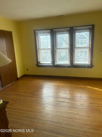 245 Plymouth Street, Toledo, OH 43605