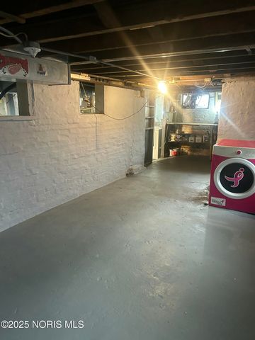 245 Plymouth Street, Toledo, OH 43605