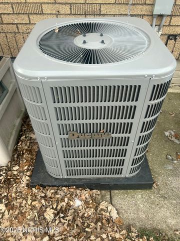 245 Plymouth Street, Toledo, OH 43605