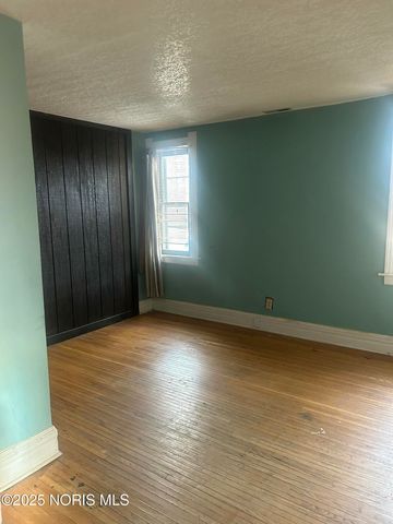 245 Plymouth Street, Toledo, OH 43605