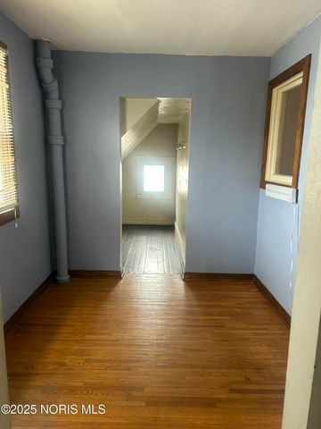 245 Plymouth Street, Toledo, OH 43605