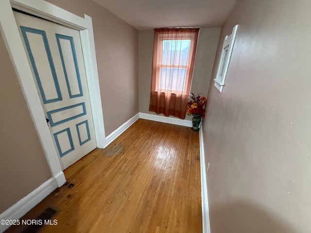 245 Plymouth Street, Toledo, OH 43605