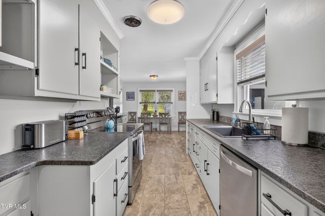 299 Old Eleven Drive, Abingdon, VA 24210