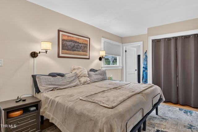 299 Old Eleven Drive, Abingdon, VA 24210