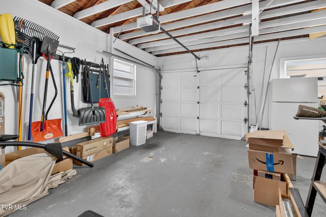 299 Old Eleven Drive, Abingdon, VA 24210