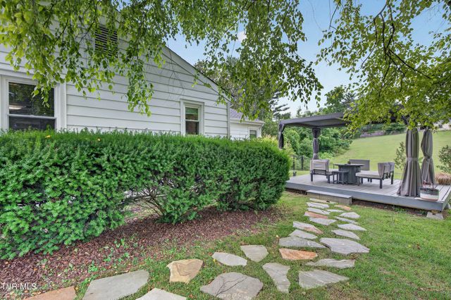 299 Old Eleven Drive, Abingdon, VA 24210